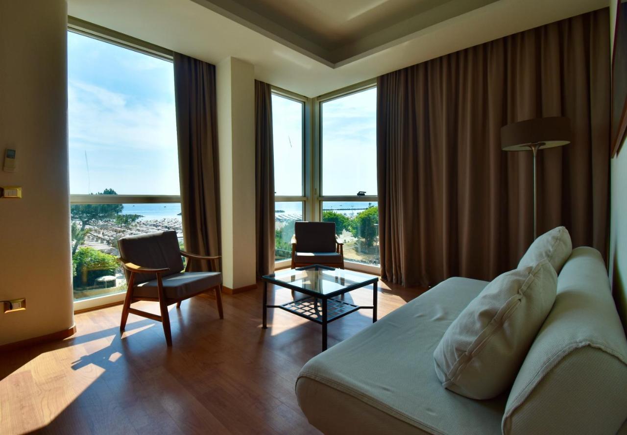 Hotel Astor B&B Lido di Classe Eksteriør bilde