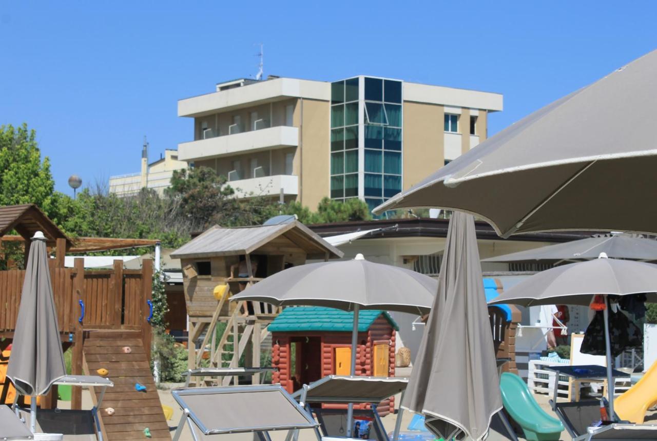 Hotel Astor B&B Lido di Classe Eksteriør bilde